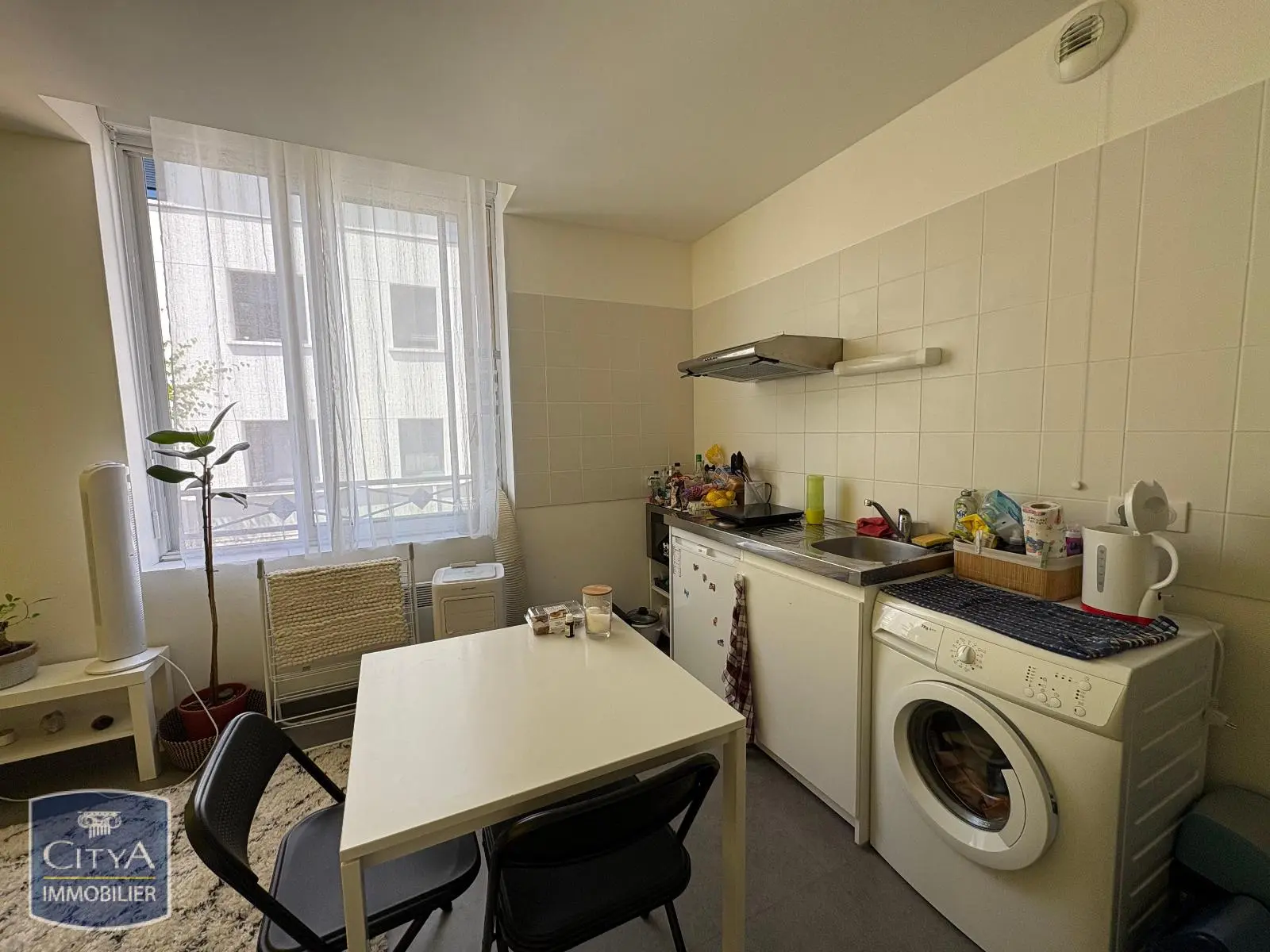Photo 1 Appartement 1 pièce 21.63m²