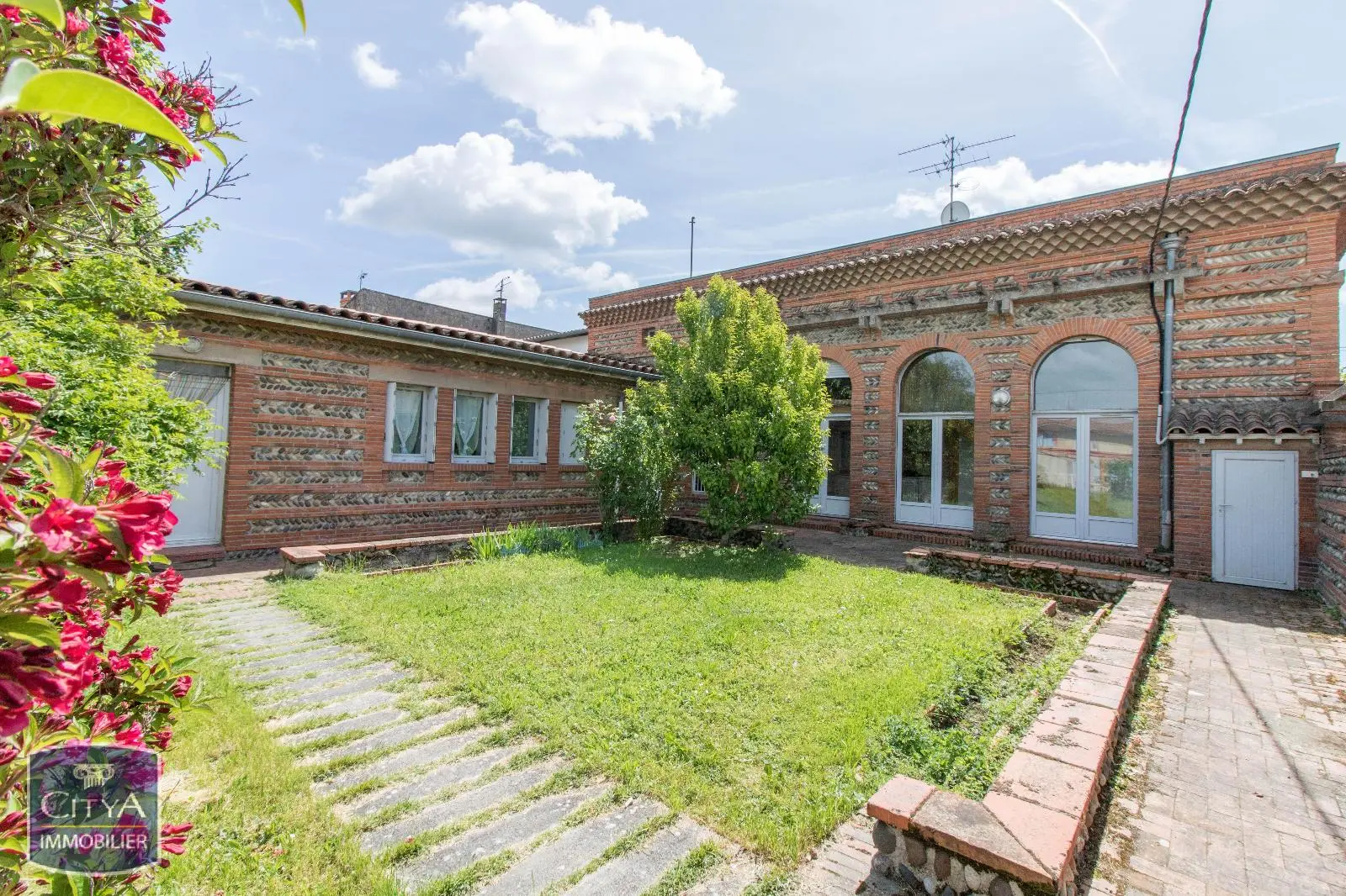 Photo 1 Appartement 2 pièces 72.69m²