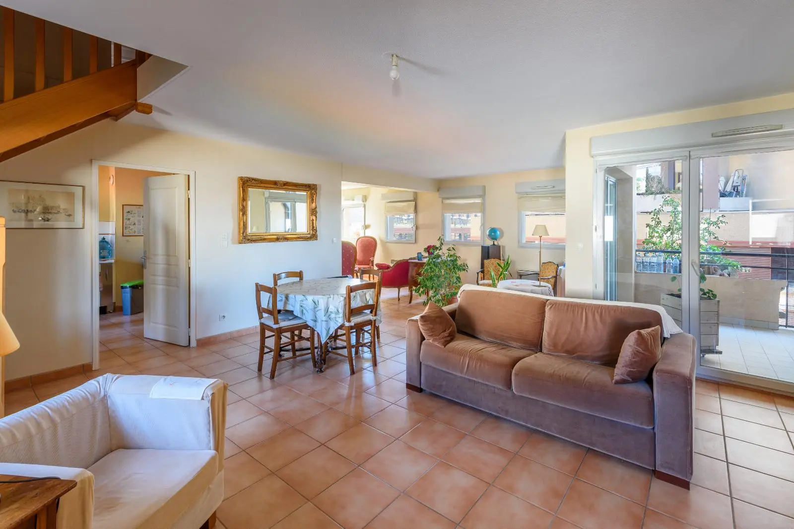 Photo 2 Appartement 5 pièces 137.35m²