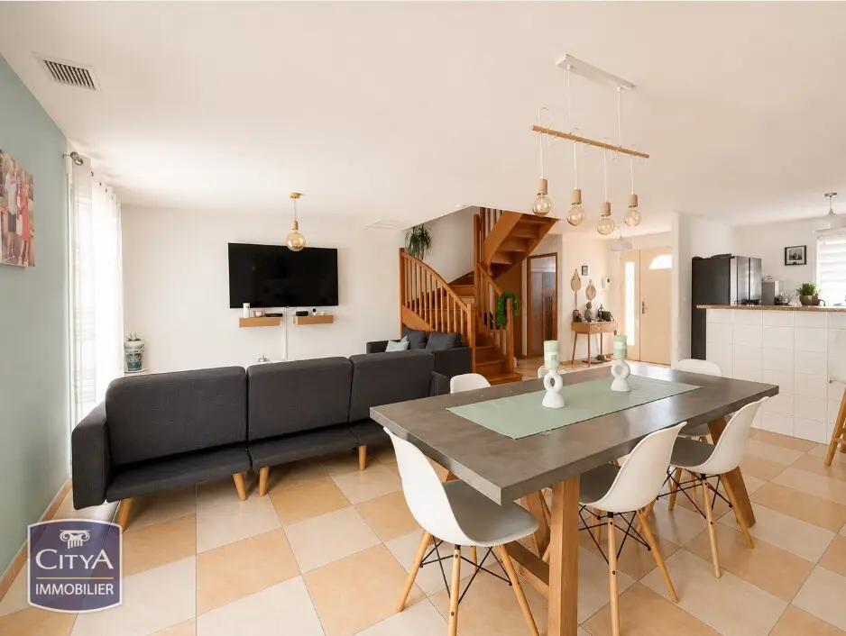 Photo 3 Maison 4 pièces 99.9m²