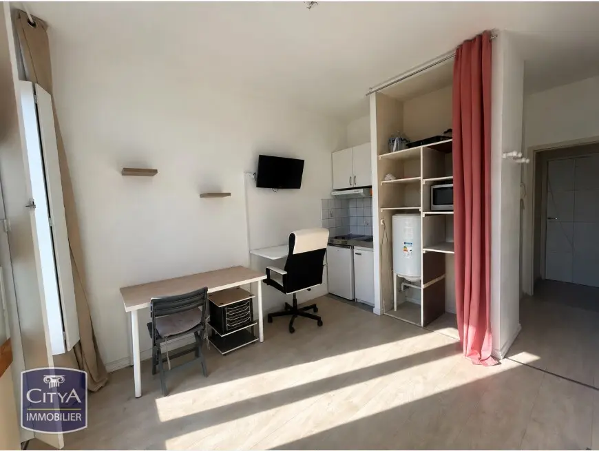 Photo 3 Appartement 1 pièce 17.9m²