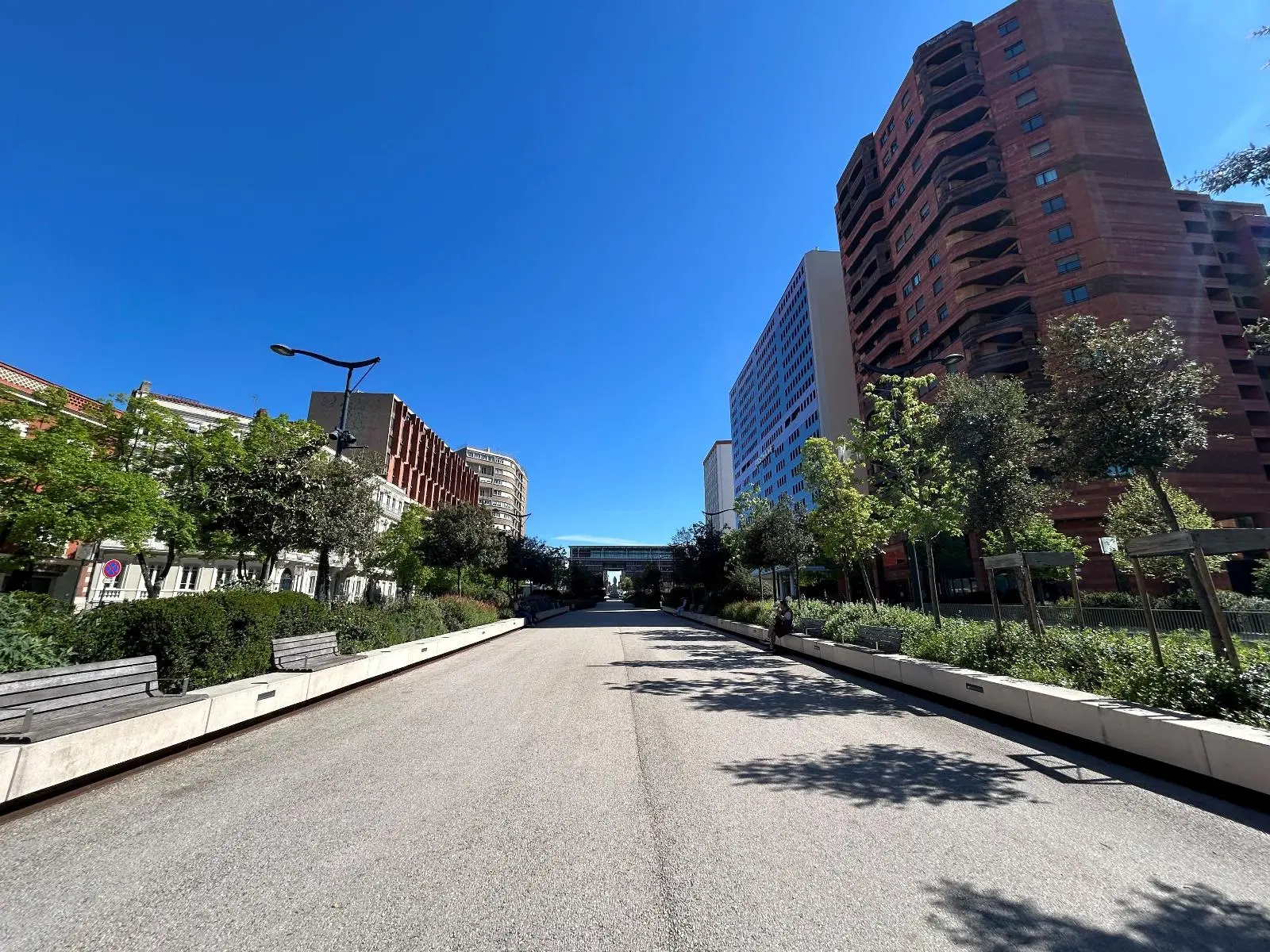 Photo 1 Local Commercial