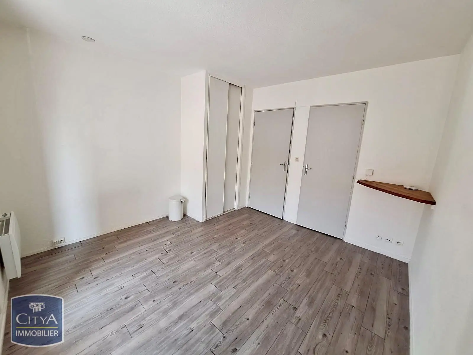 Photo 2 Appartement 1 pièce 16.79m²