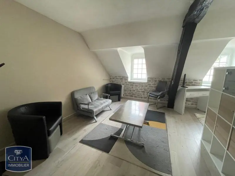 Photo 1 Appartement 1 pièce 31.77m²