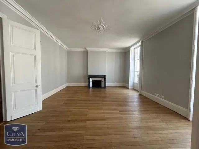Photo 1 Appartement 6 pièces 151.96m²