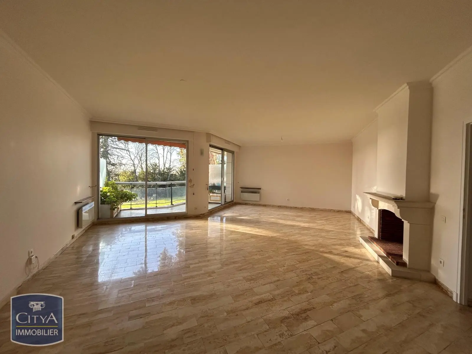 Photo 1 Appartement 5 pièces 127.95m²