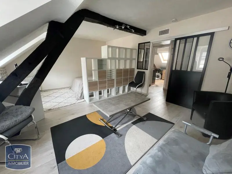 Photo 3 Appartement 1 pièce 31.77m²