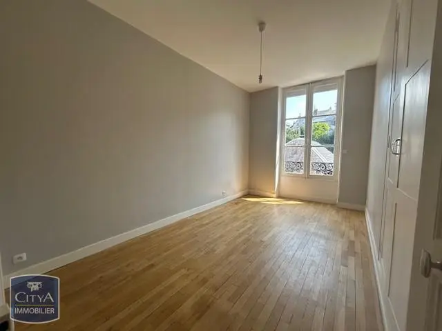 Photo 6 Appartement 6 pièces 151.96m²