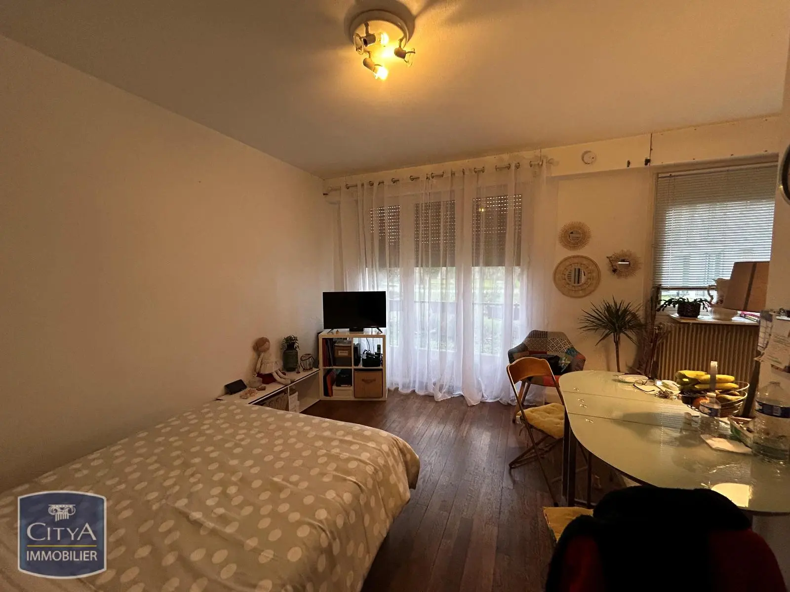 Photo 2 Appartement 1 pièce 28m²