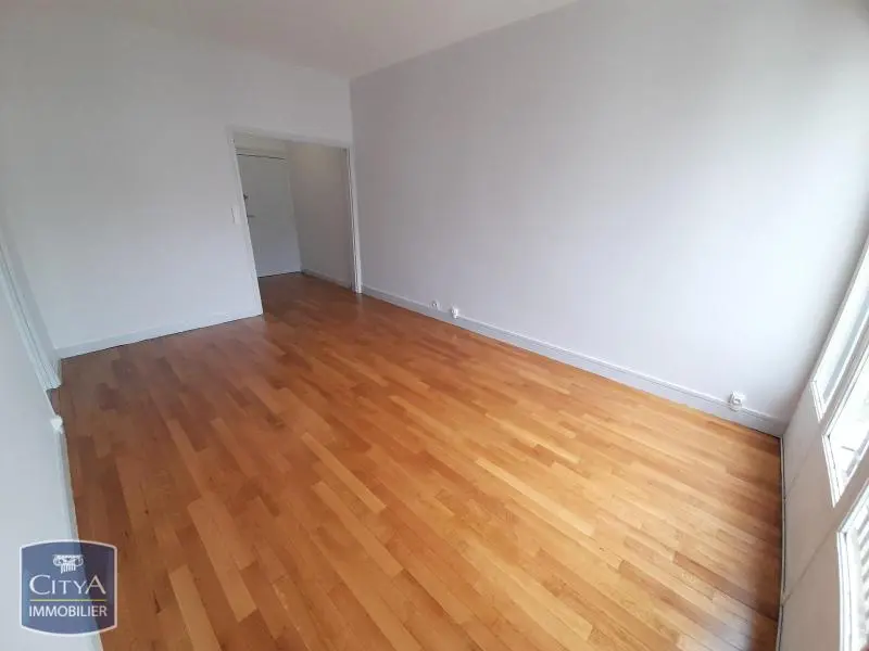 Photo 2 Appartement 1 pièce 33.26m²