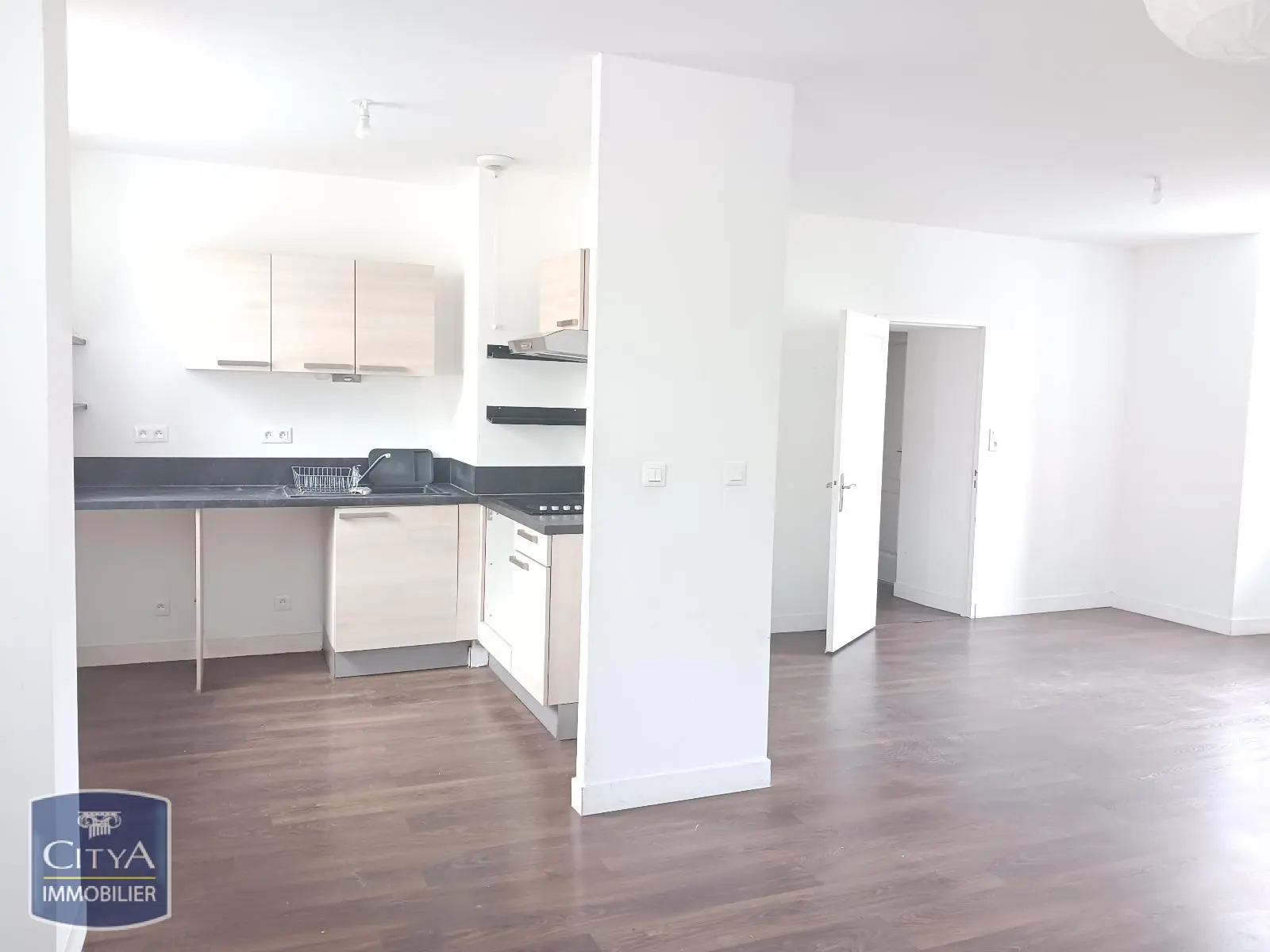 Photo 2 Appartement 5 pièces 96.93m²
