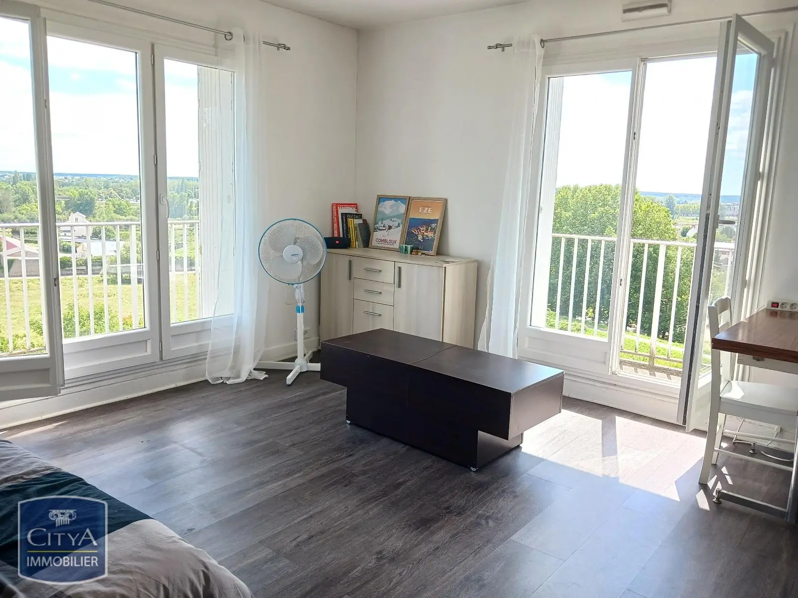 Photo 2 Appartement 1 pièce 27.2m²