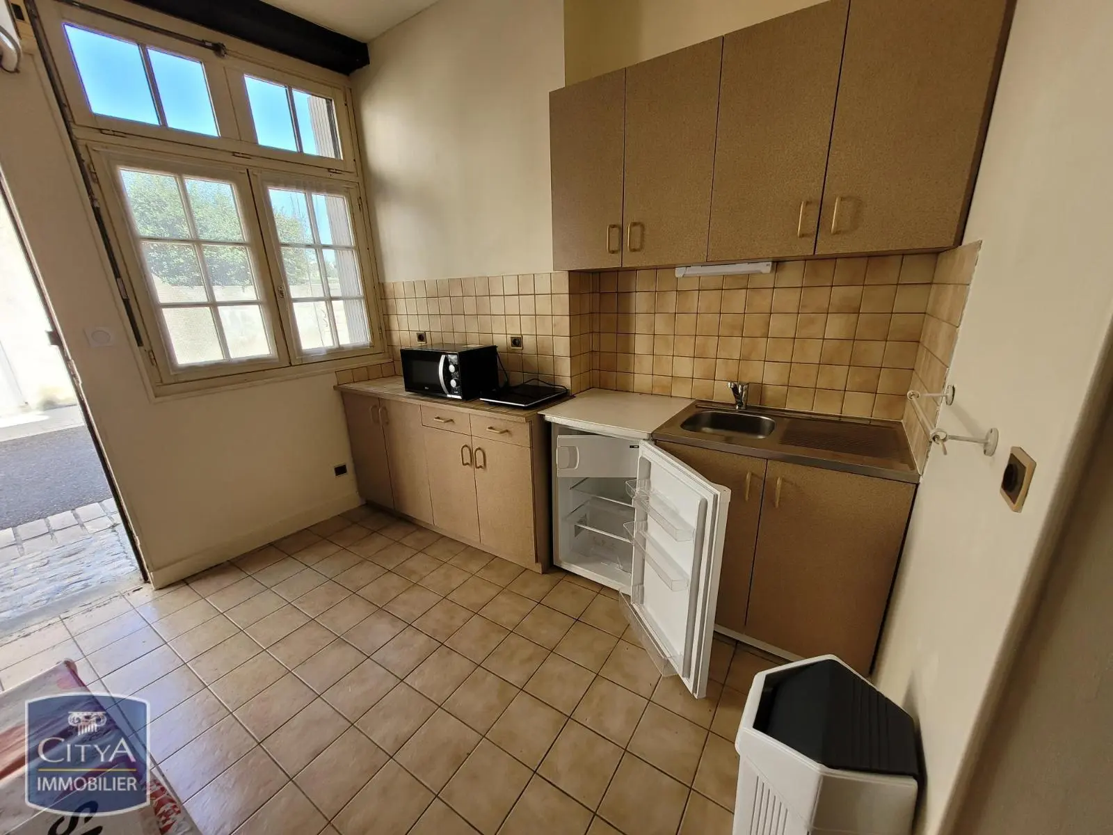 Photo 1 Appartement 1 pièce 24m²