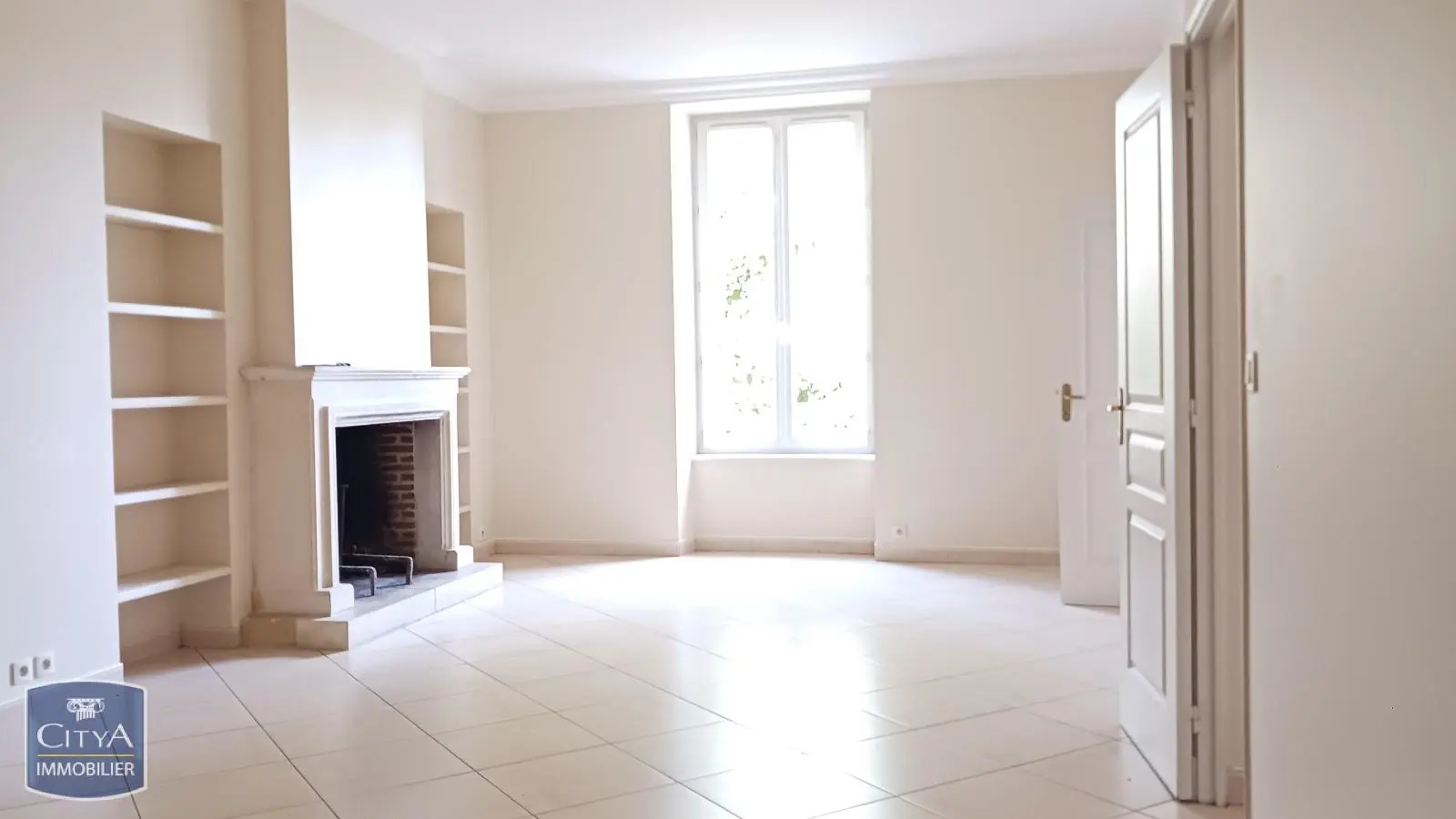 Photo 2 Maison 7 pièces 219.83m²