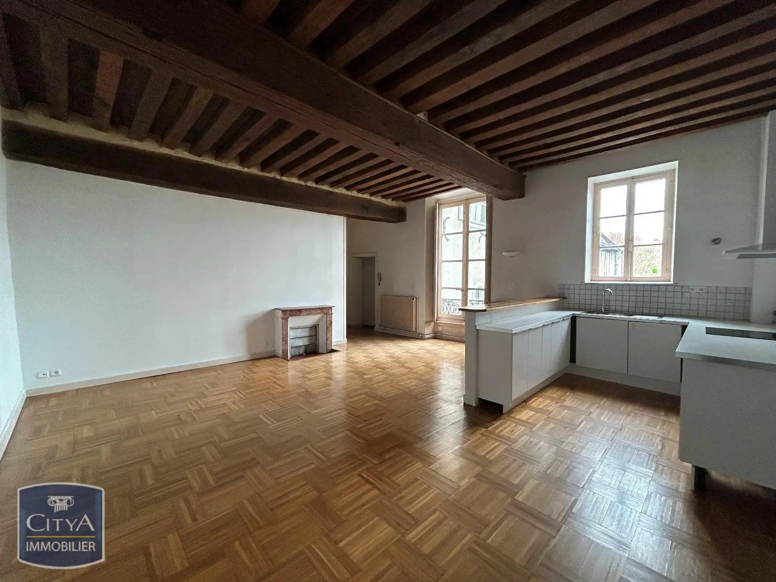 Photo 1 Appartement 2 pièces 77.66m²