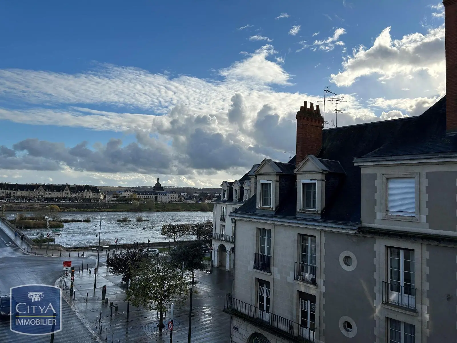 Photo 1 Appartement 3 pièces 102.7m²