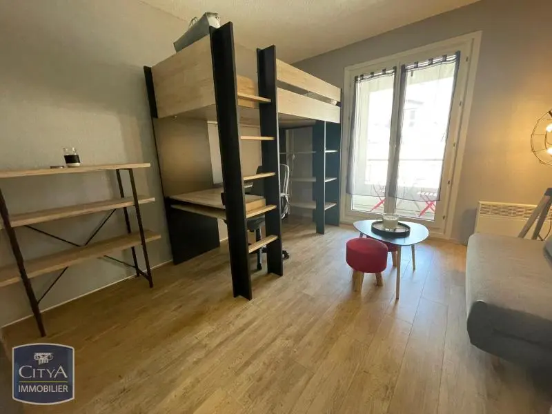 Photo 1 Appartement 1 pièce 16.6m²