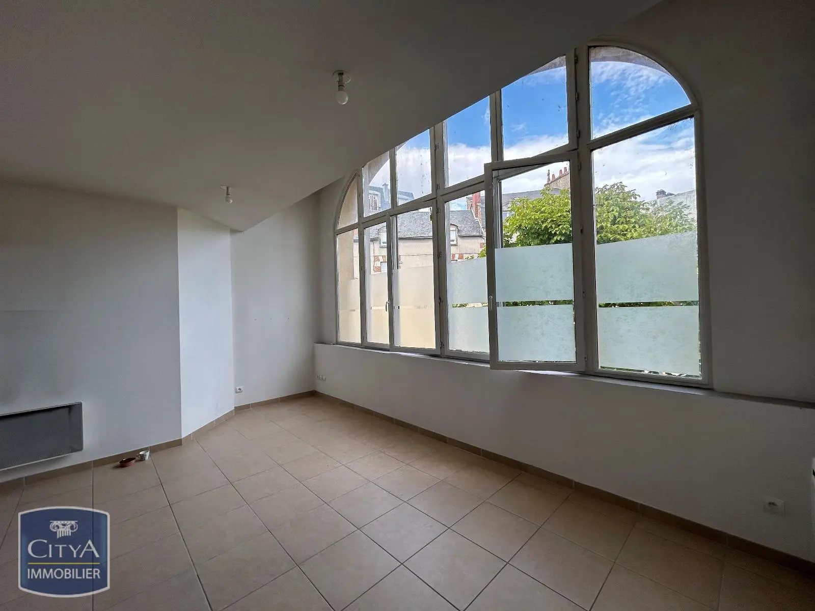 Photo 1 Appartement 3 pièces 75.85m²