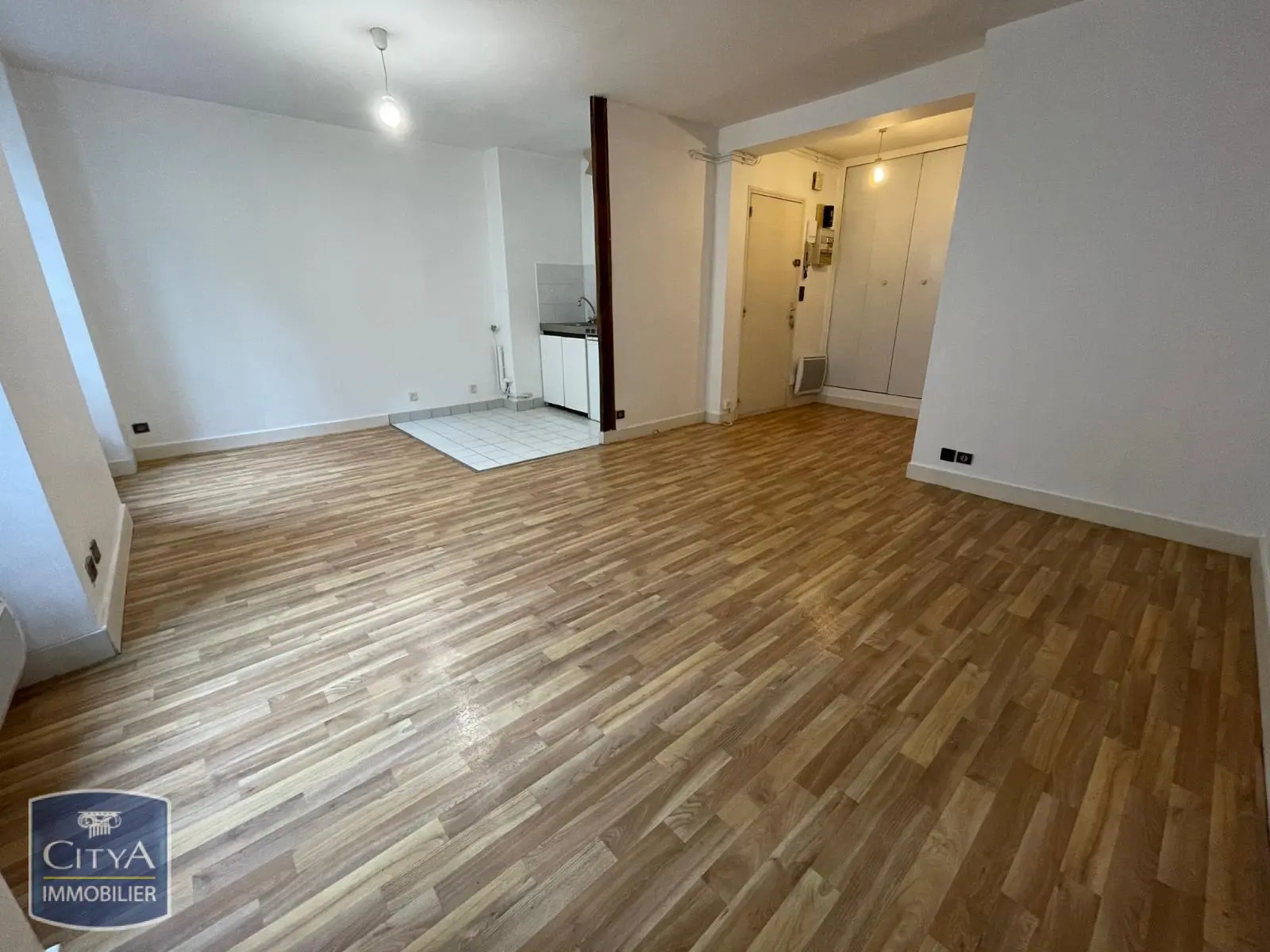 Photo 1 Appartement 1 pièce 32m²