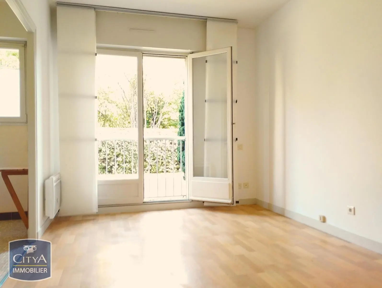 Photo 2 Appartement 1 pièce 23.59m²