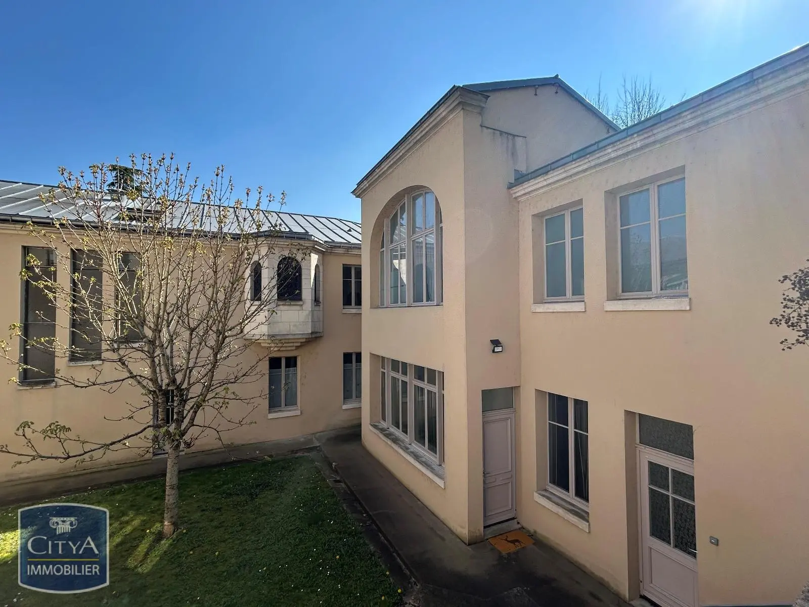 Photo 1 Appartement 2 pièces 60.3m²