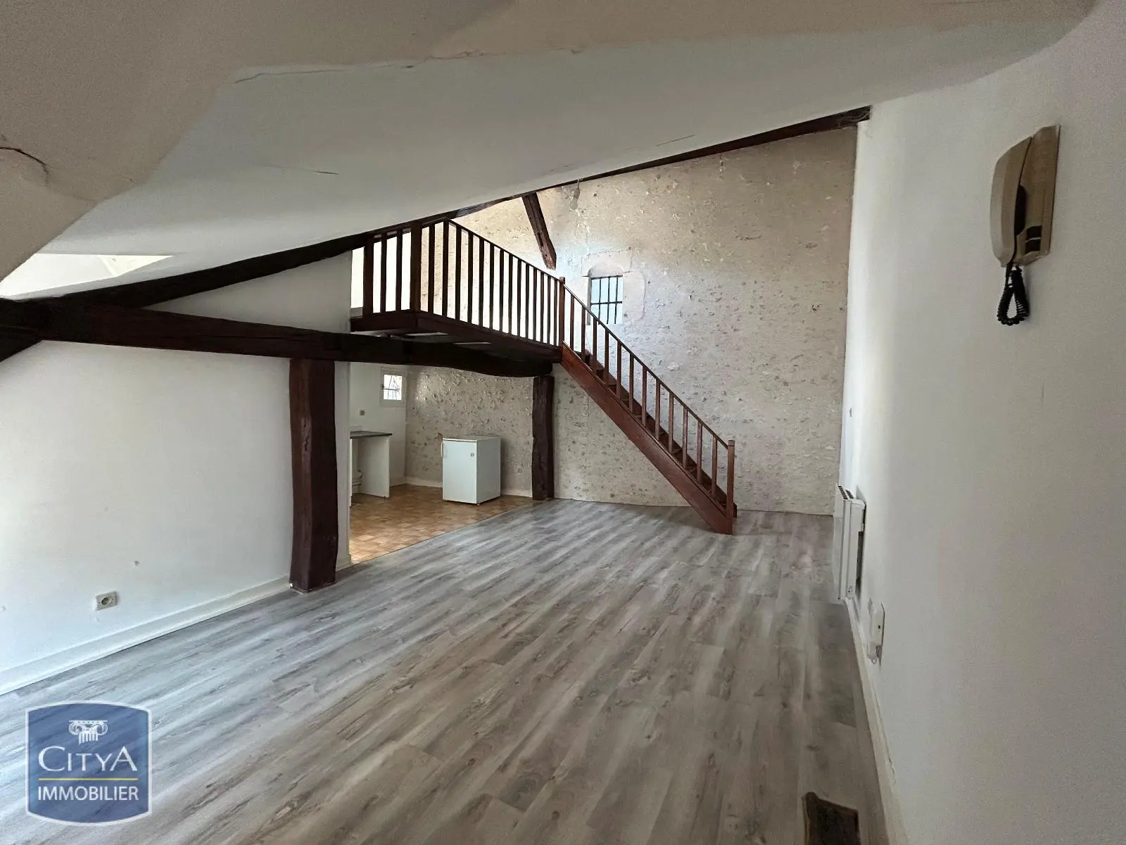 Photo 2 Appartement 1 pièce 35.76m²