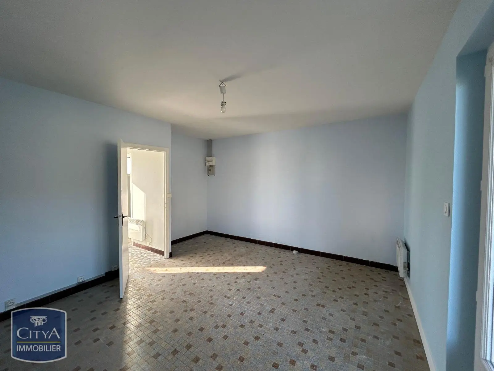 Photo 2 Appartement 1 pièce 30.27m²
