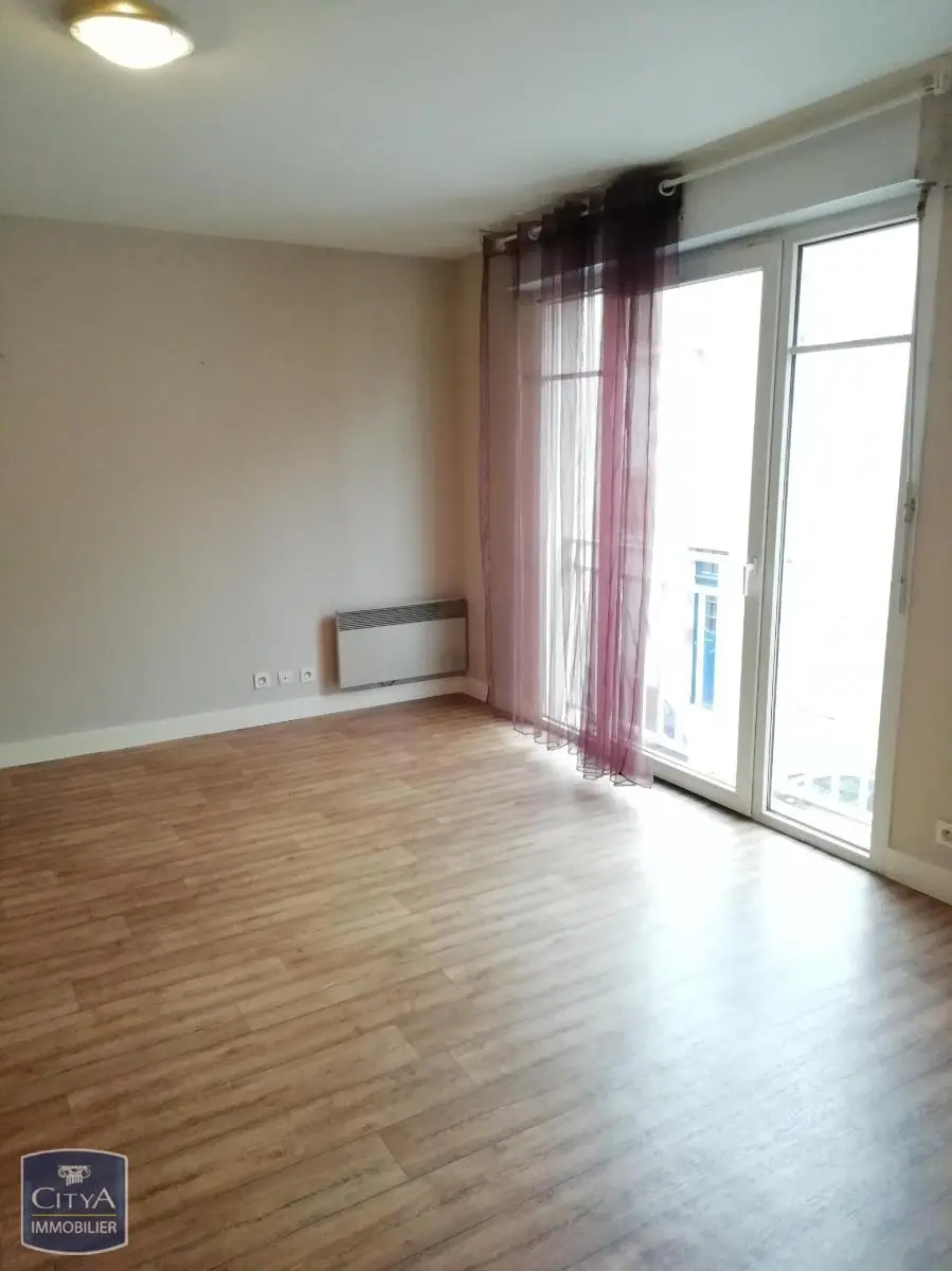 Photo 2 Appartement 1 pièce 31m²