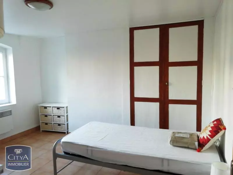 Illustration pour Appartement 1 pièce 15m² Photo Appartement 1 pièce 15m²