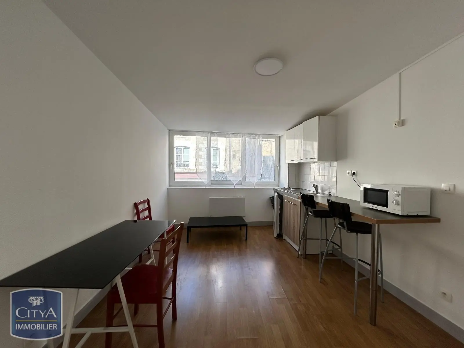 Photo 1 Appartement 2 pièces 27m²