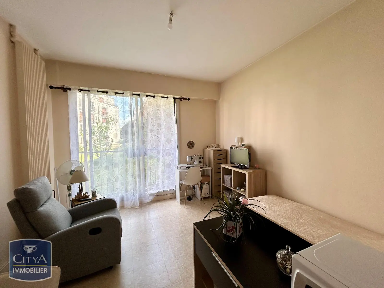 Photo 1 Appartement 1 pièce 24.61m²