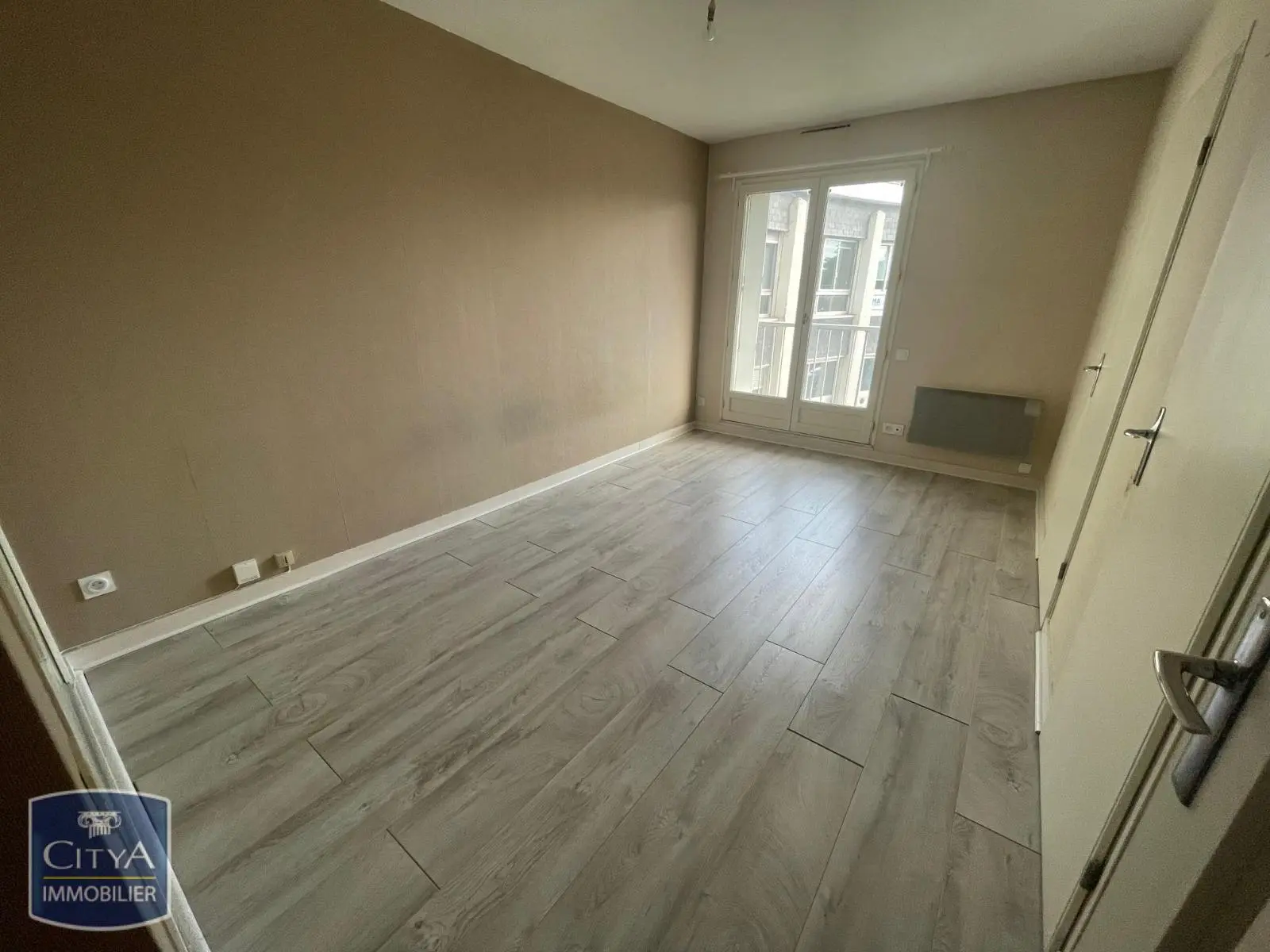 Photo 1 Appartement 1 pièce 25.75m²