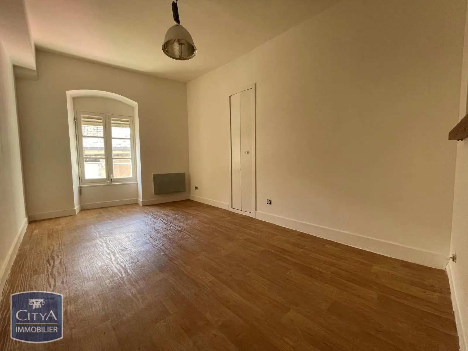 Photo 1 Appartement 1 pièce 17.7m²