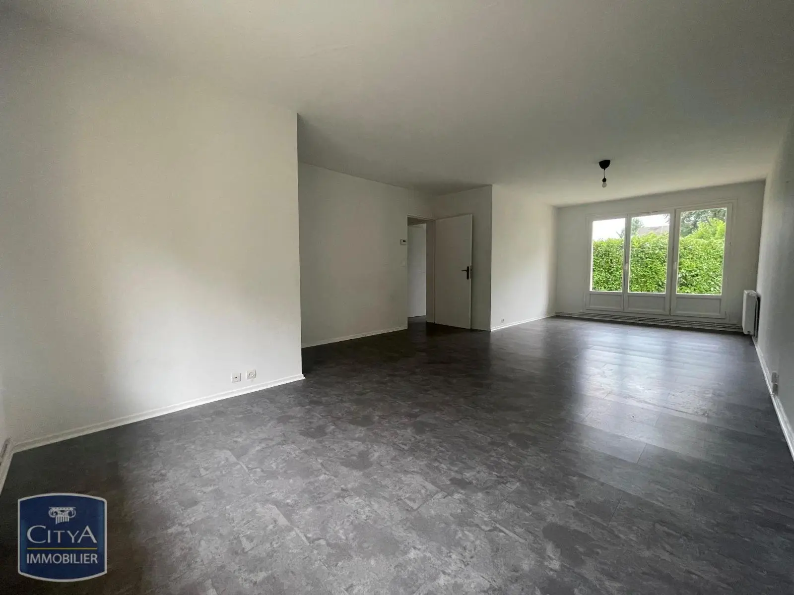 Photo 1 Maison 6 pièces 140m²