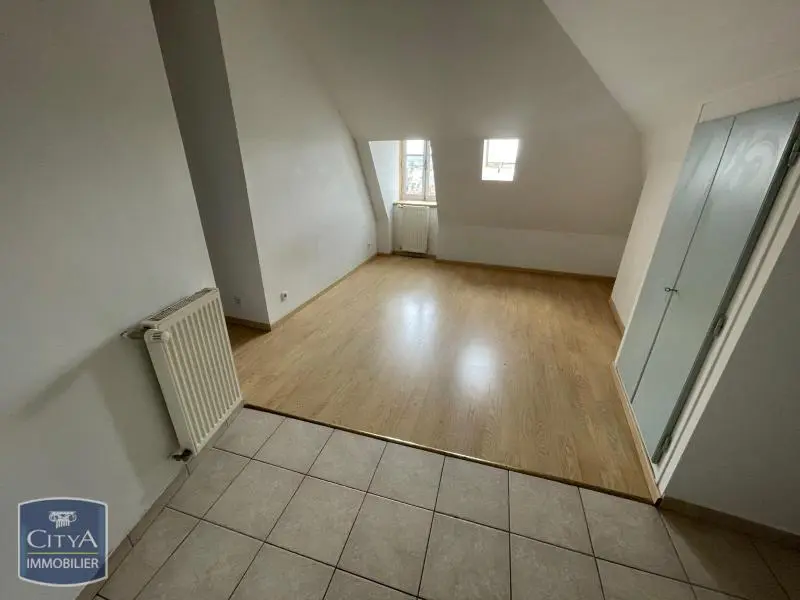 Photo 2 Appartement 1 pièce 17.71m²