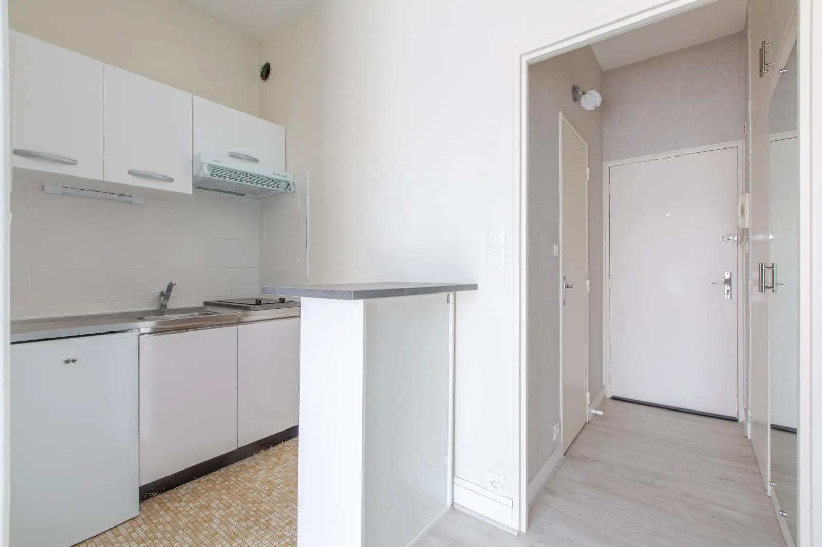 Photo 7 Appartement 1 pièce 24.46m²