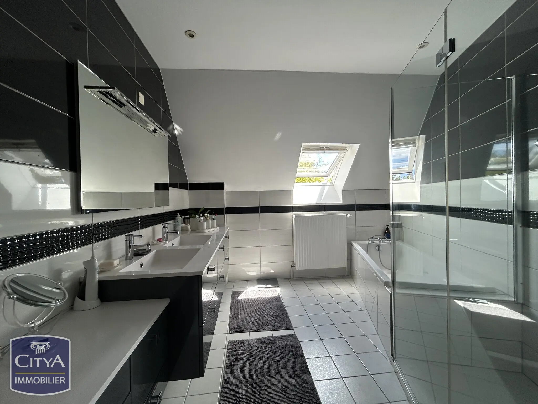 Photo 17 Maison 5 pièces 207m²