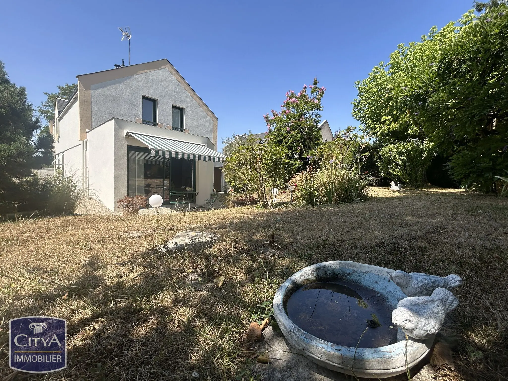 Photo 1 Maison 6 pièces 134m²