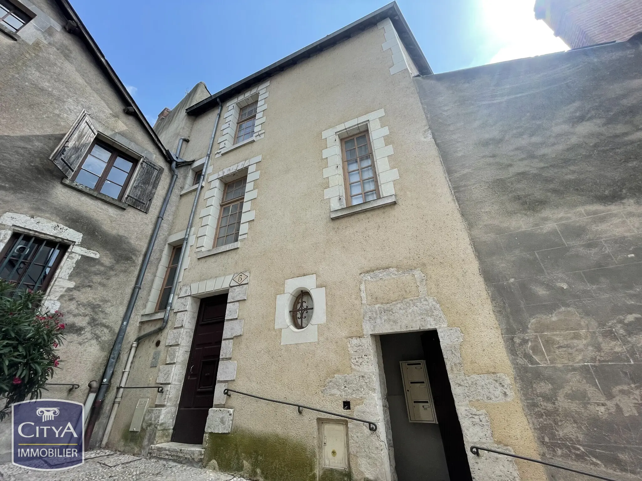 Photo 2 Immeuble 190m²