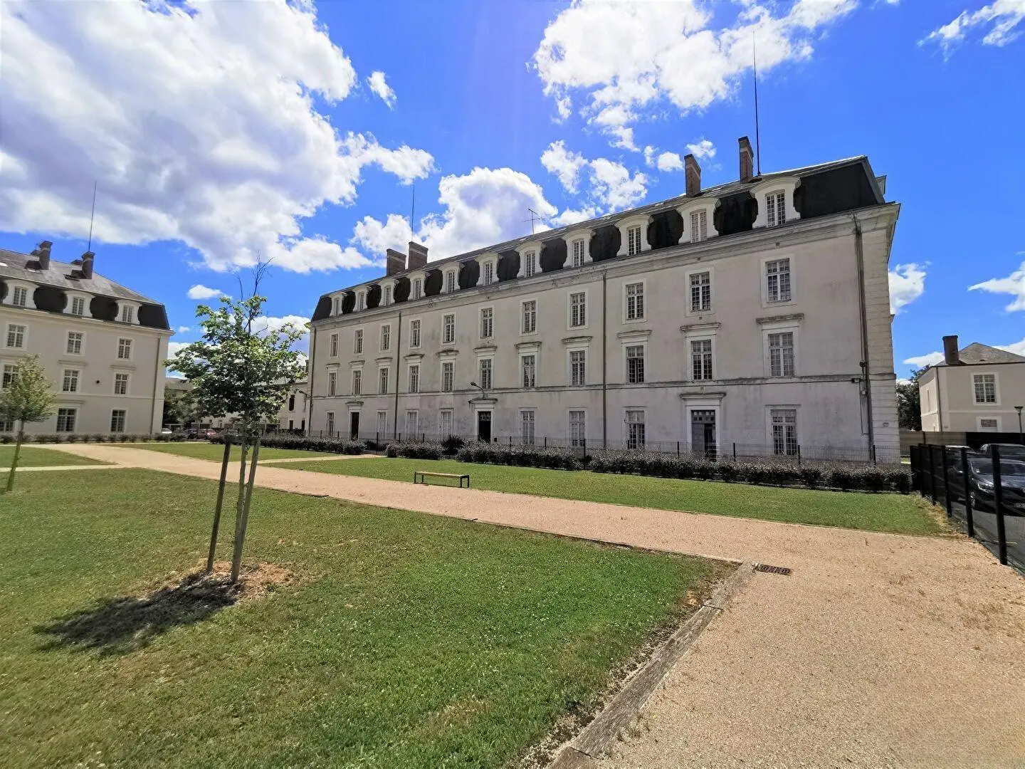 Photo 1 Appartement 4 pièces 103.23m²