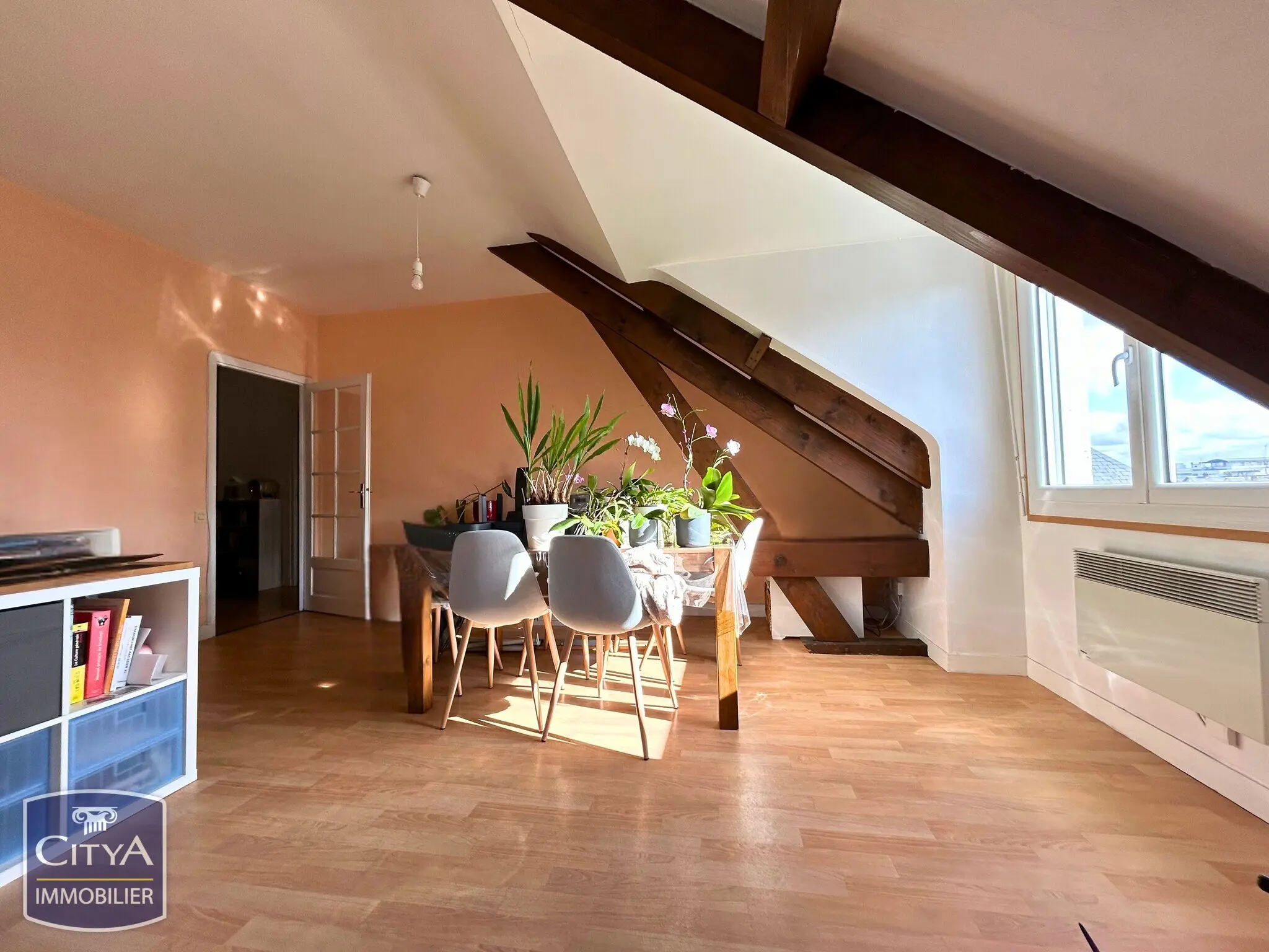 Photo 1 Appartement 2 pièces 56.15m²