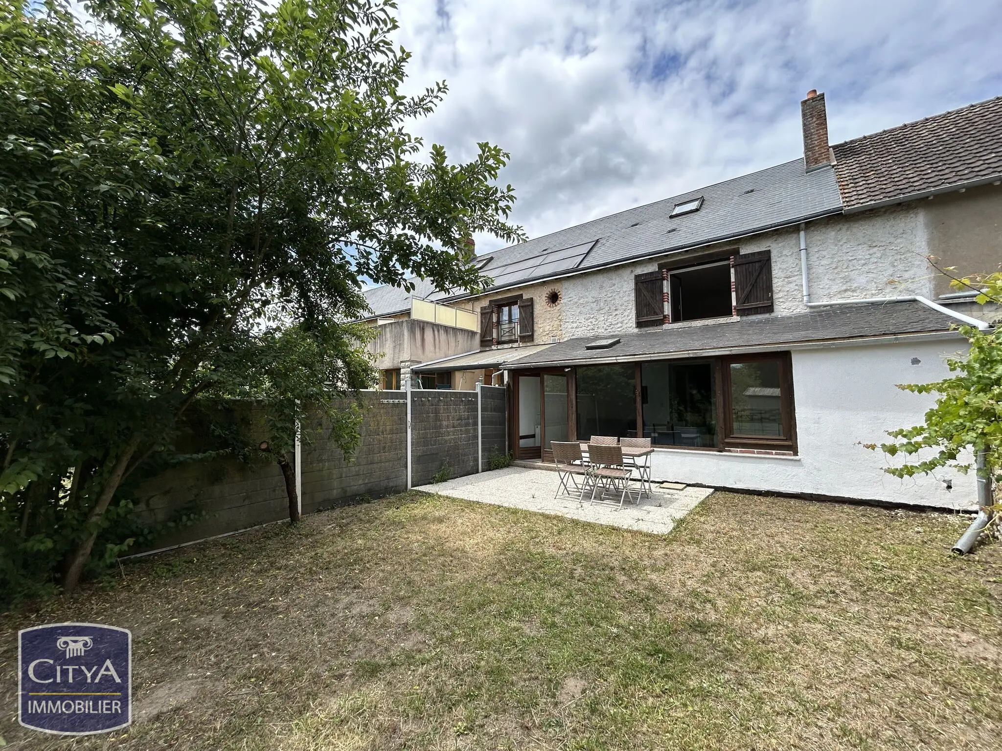 Photo 1 Immeuble 161m²
