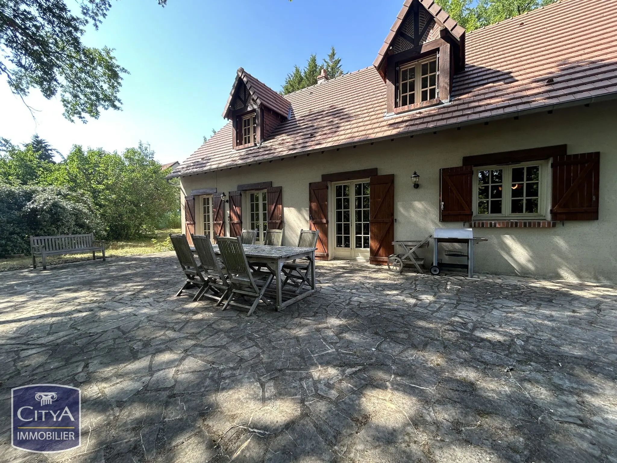 Photo 1 Maison 7 pièces 170m²