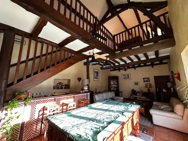 Photo 5 Maison 10 pièces 230m²