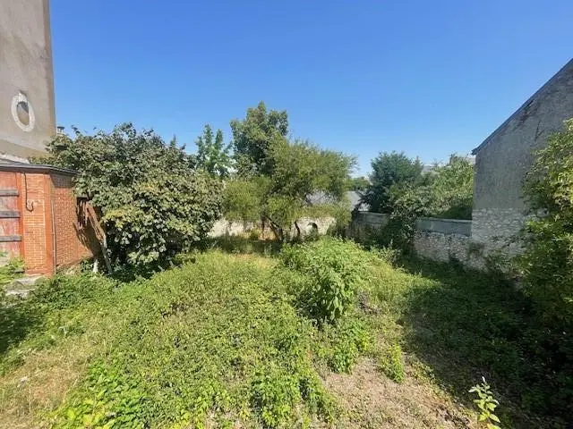Photo 1 Terrain 243m²