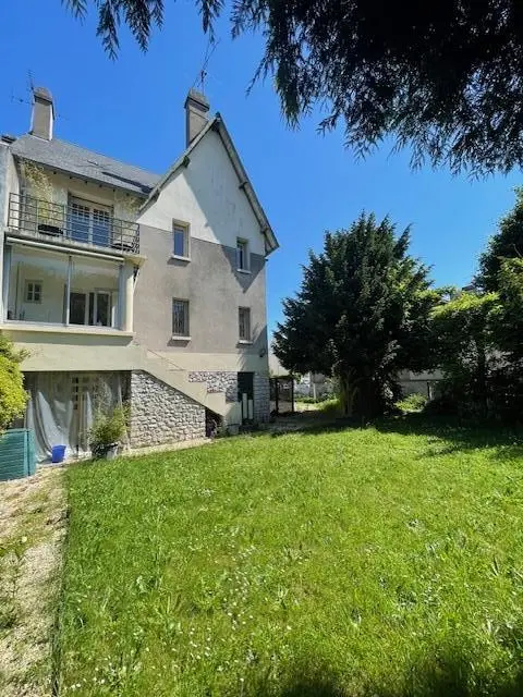 Photo 1 Maison 6 pièces 164m²
