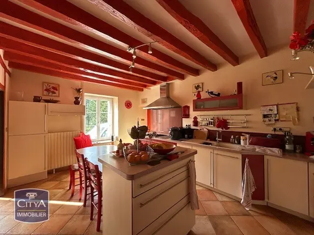 Photo 5 Maison 10 pièces 230m²