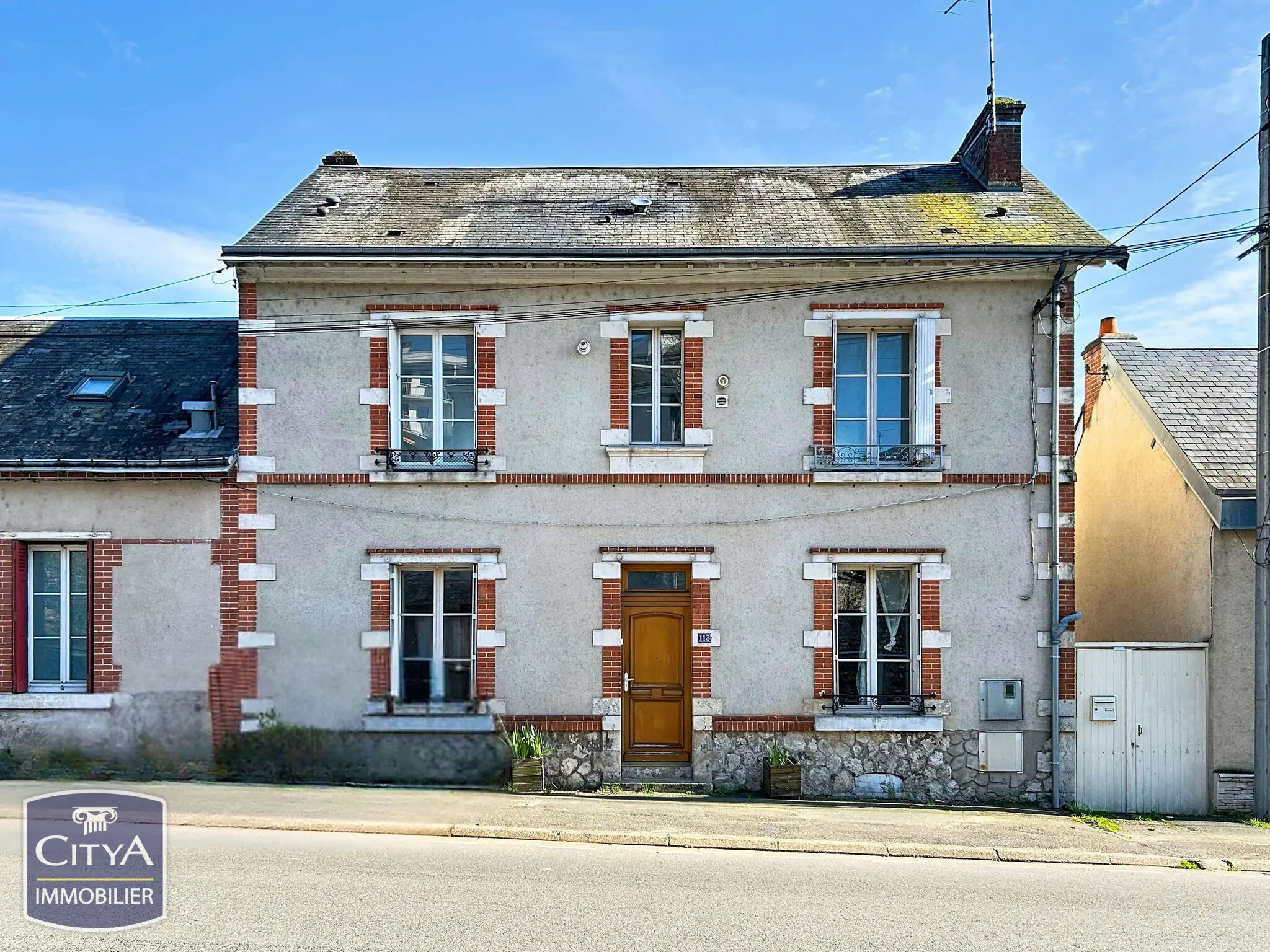 Photo 1 Maison 7 pièces 149m²