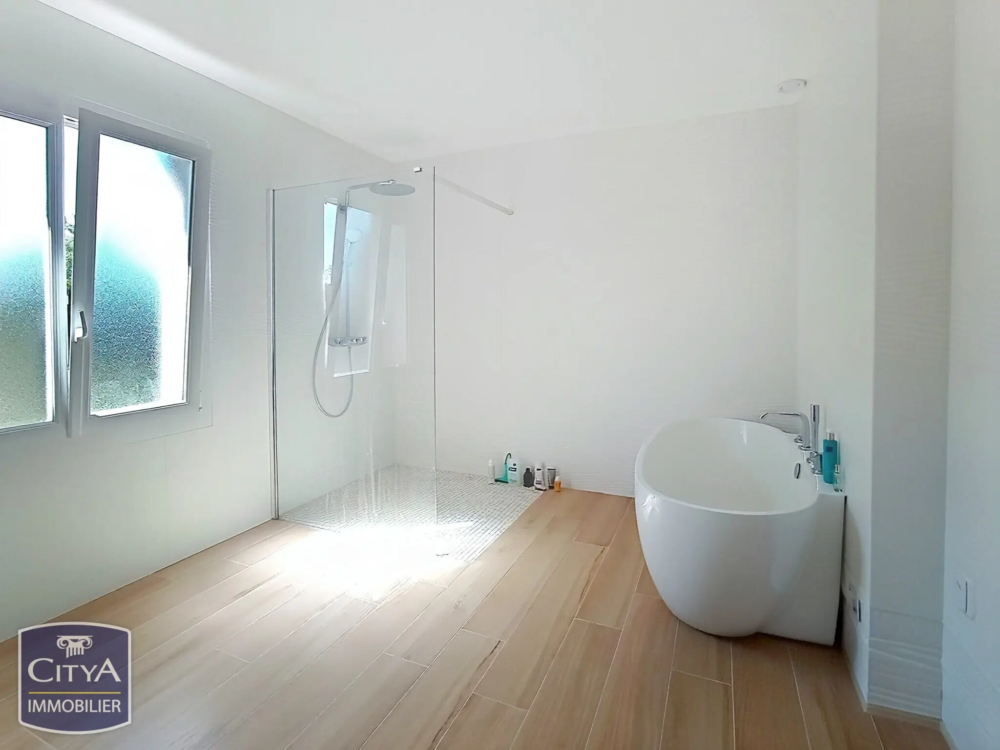 Photo 9 Maison 7 pièces 176m²