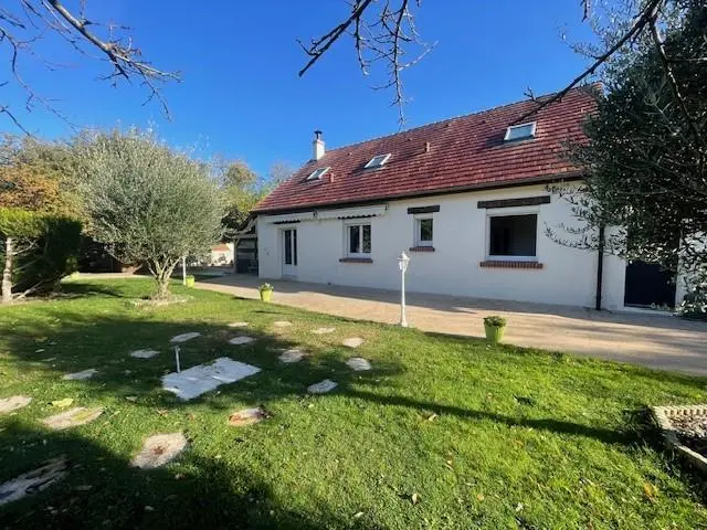 Photo 2 pour Maison 7 pièces 140m² Photo 2 Maison 7 pièces 140m²